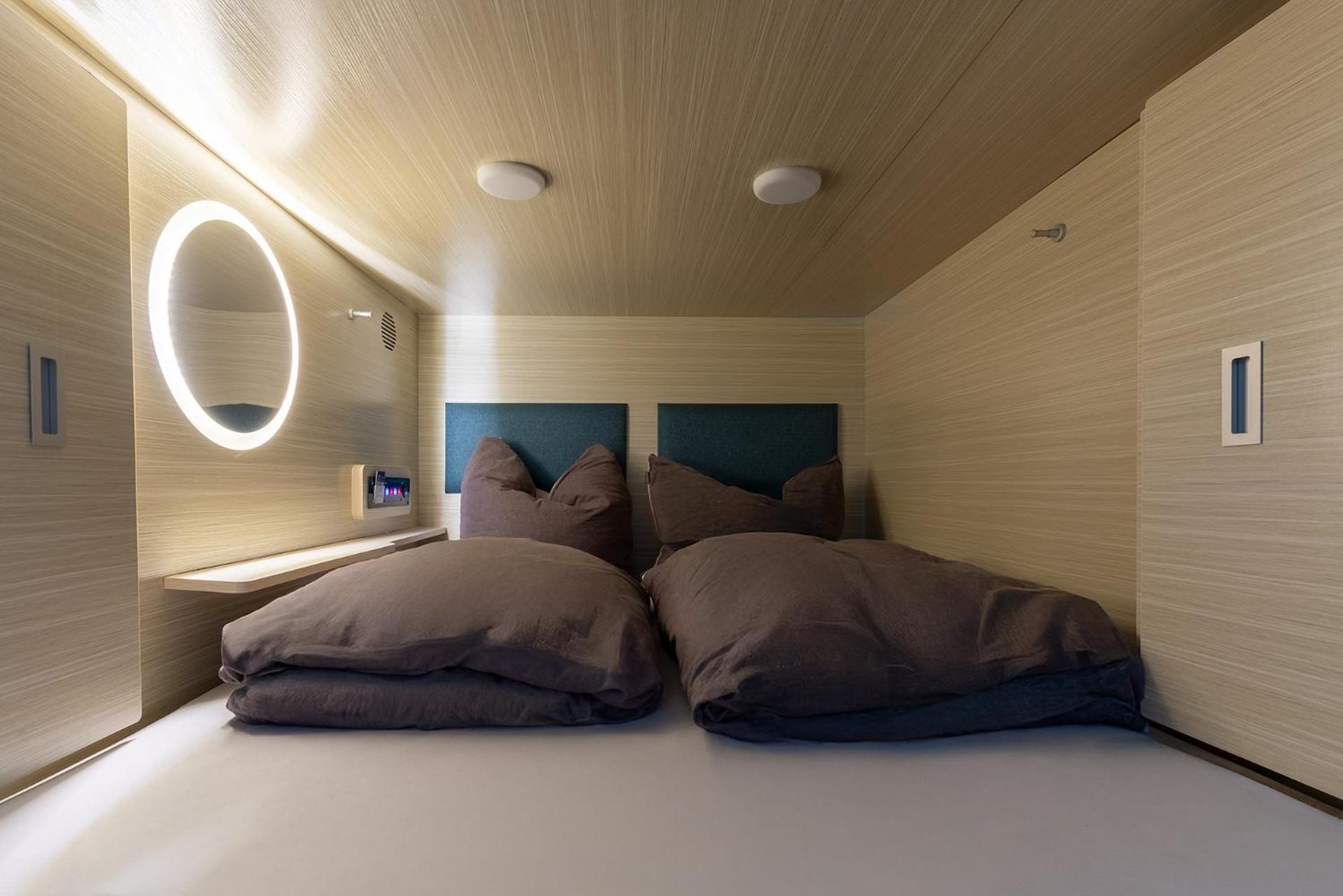 Mue Cubes - Capsule Hotel Βασιλεία Εξωτερικό φωτογραφία